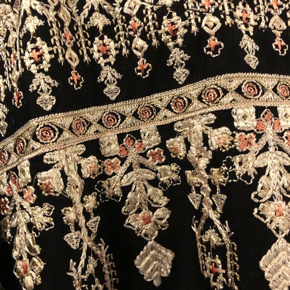 Tunic Top Embroidered - Picture 4 of 6